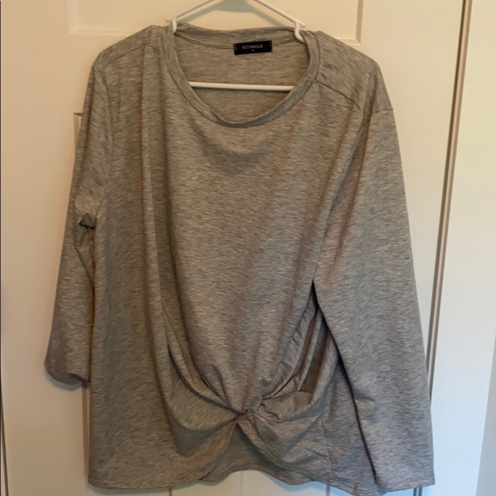 Long sleeves t shirt material with front knot